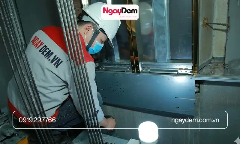 Cơ Điện Ngày Đêm – Chuyên sửa chữa thang máy chở người uy tín 24/7