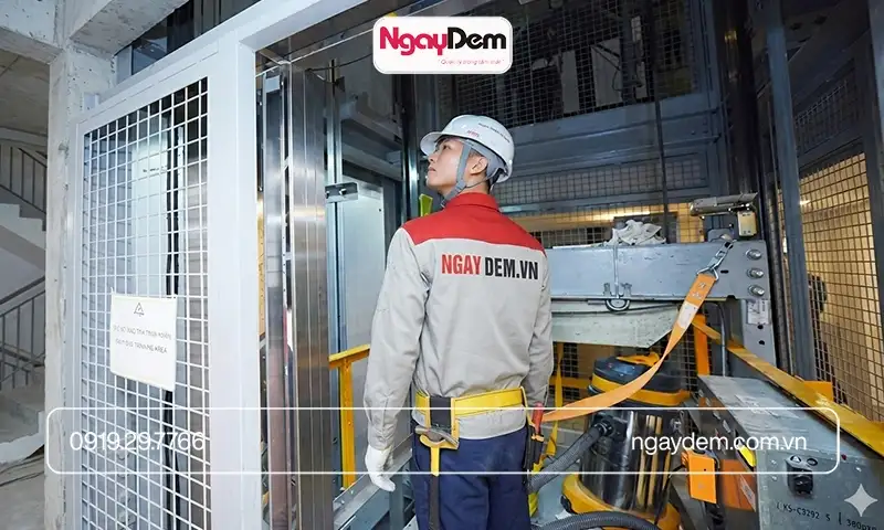 Khi thang máy gặp sự cố quá tải - cần khắc phục ngay trước khi gặp vấn đề