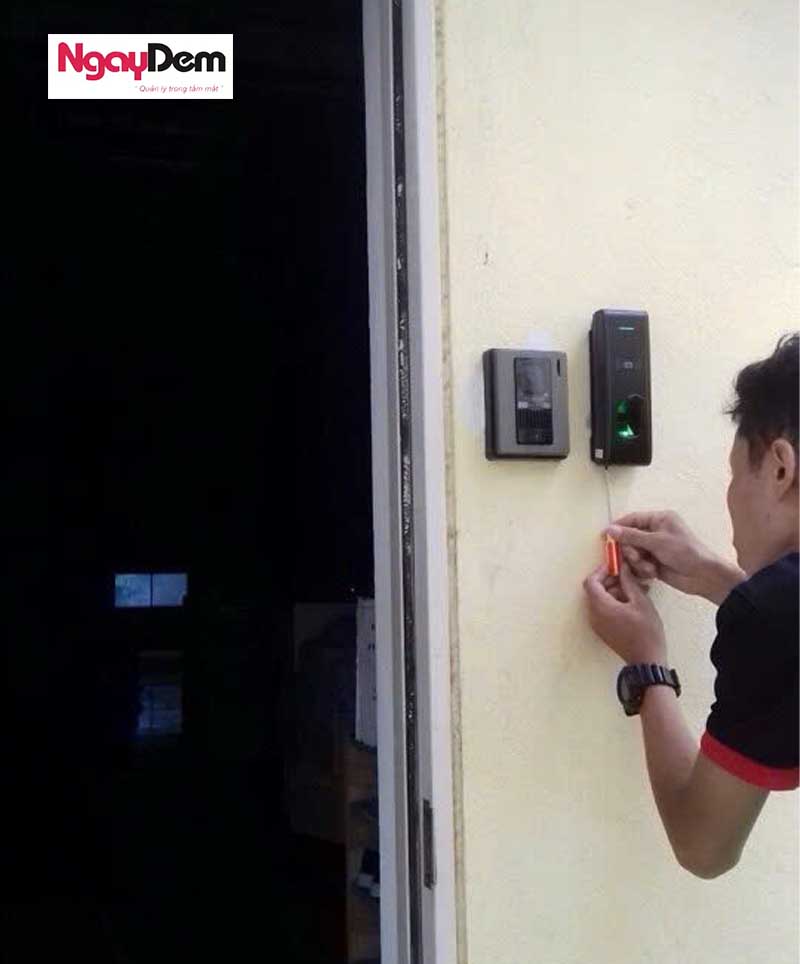 Thi công lắp đặt điện nhẹ nhà máy uy tín [Miễn phí khảo sát ngay]