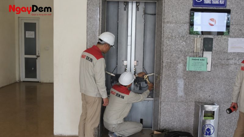 Khách sạn, trường học và công trình công cộng