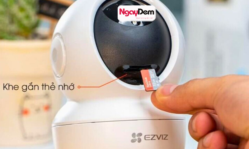 Lắp thẻ nhớ cho camera Ezviz chỉ với cách thật đơn giản lắp đặt camera Ezviz